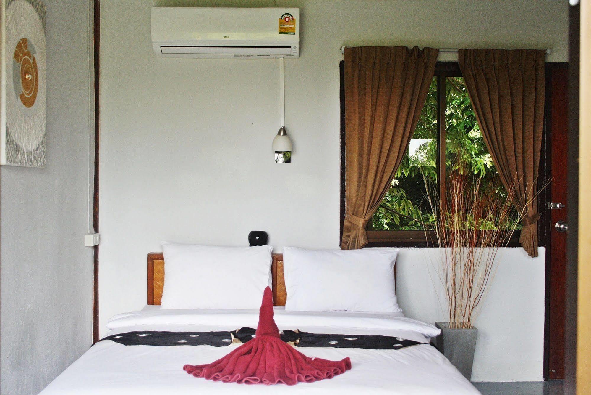 Lanta Halabala Resort Koh Lanta Bagian luar foto